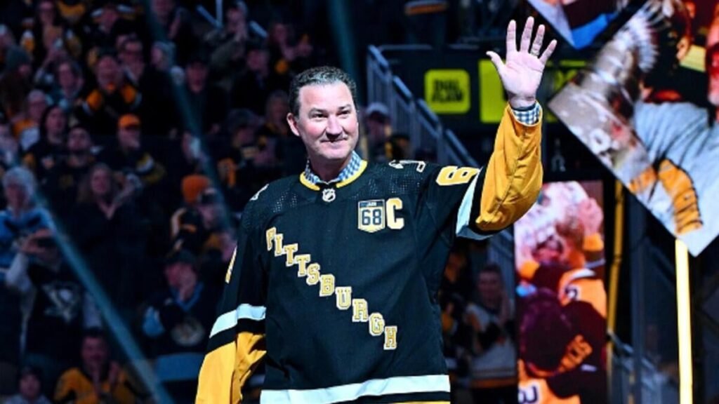 Mario Lemieux-led ownership group is ‘very interested’ in buying back the Penguins, per report